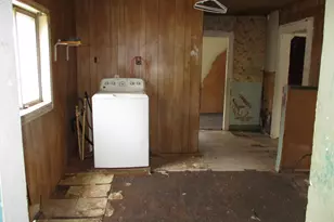 1915 River St, Jackson, MI 49202 - Photo 5