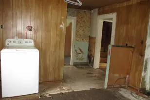 1915 River St, Jackson, MI 49202 - Photo 5