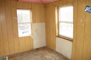 1915 River St, Jackson, MI 49202 - Photo 11