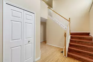 24403 Elmhurst Ave, Farmington Hills, MI 48336 - Photo 3