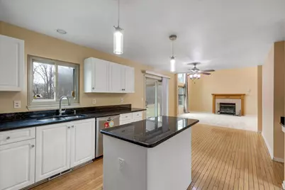 24403 Elmhurst Avenue, Farmington Hills, MI 48336 - Photo 11