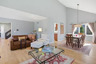 3795 Waldenwood Dr, Ann Arbor, MI 48105 - Photo 13