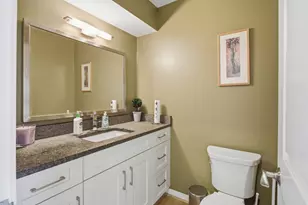 3795 Waldenwood Dr, Ann Arbor, MI 48105 - Photo 7