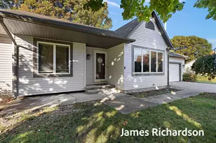 15249 Widgeon Rd, Grand Haven, MI 49417 - Photo 3