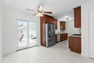 4521 Thorncroft Ave, Royal Oak, MI 48073 - Photo 9