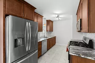 4521 Thorncroft Ave, Royal Oak, MI 48073 - Photo 13