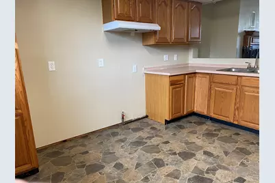 8129 Clippert Street, Taylor, MI 48180 - Photo 9