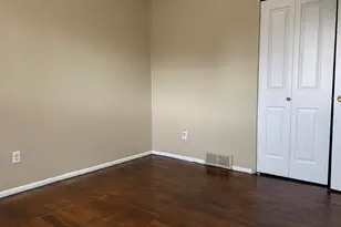 8129 Clippert St, Taylor, MI 48180 - Photo 17