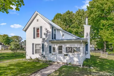 413 E Madison Street, Hastings, MI 49058 - Photo 5