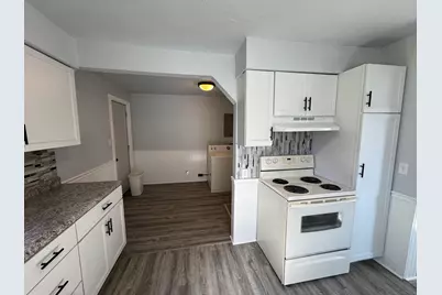 205.5 W Railroad Street, Dowagiac, MI 49047 - Photo 11