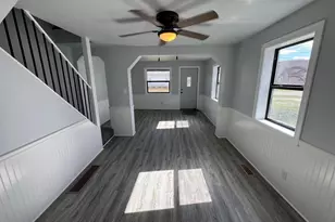 205 5 W Railroad St, Dowagiac, MI 49047 - Photo 7