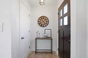 38310 Huron Pointe Dr, Harrison Township, MI 48045 - Photo 9