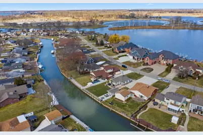 38310 Huron Pointe Drive, Harrison Township, MI 48045 - Photo 63