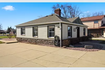 38310 Huron Pointe Drive, Harrison Township, MI 48045 - Photo 47