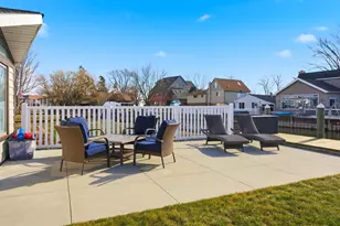 38310 Huron Pointe Dr, Harrison Township, MI 48045 - Photo 49