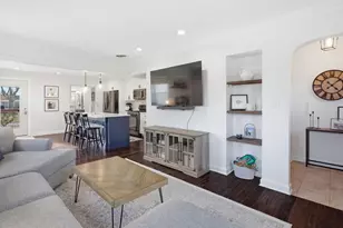 38310 Huron Pointe Dr, Harrison Township, MI 48045 - Photo 15