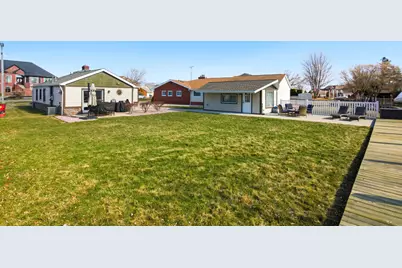 38310 Huron Pointe Drive, Harrison Township, MI 48045 - Photo 55