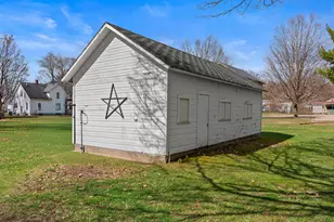 203 Marshall St, Litchfield, MI 49252 - Photo 9