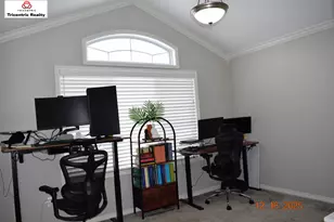 30295 Berghway Trail, Warren, MI 48092 - Photo 9