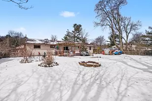 5686 Davis Rd, Norton Shores, MI 49441 - Photo 25