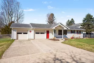 349 E Washington St, Berrien Springs, MI 49103 - Photo 3