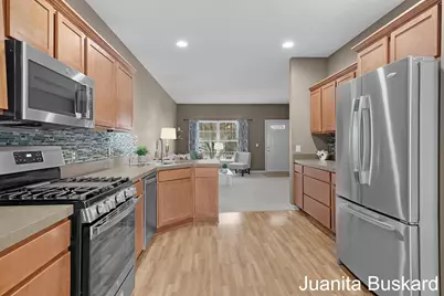 6279 Timber Drive, Allendale, MI 49401 - Photo 9