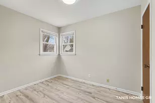 3691 Oriole Ave SW, Wyoming, MI 49509 - Photo 11