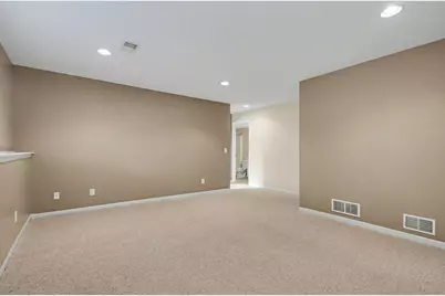 736 Maynard NW, Grand Rapids, MI 49504 - Photo 25