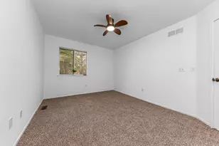 35409 Pheasant Ln, Westland, MI 48185 - Photo 25