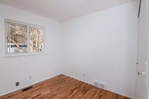 352 Manor Dr, Ann Arbor, MI 48105 - Photo 33