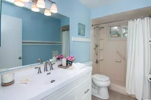 352 Manor Dr, Ann Arbor, MI 48105 - Photo 29