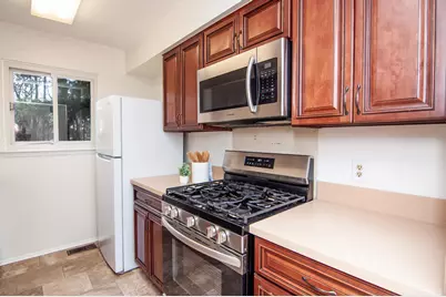 352 Manor Drive, Ann Arbor, MI 48105 - Photo 17