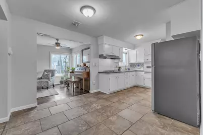 35901 Dover Street, Livonia, MI 48150 - Photo 7