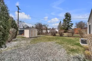 35901 Dover St, Livonia, MI 48150 - Photo 41