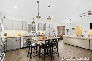 19200 Glendale Cir, Spring Lake, MI 49456 - Photo 11