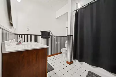 2731 Hunters Point, Kalamazoo, MI 49048 - Photo 13