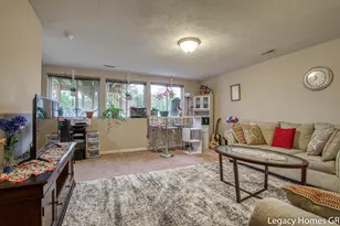 5868 Kiverton Ridge Dr SE, Kentwood, MI 49508 - Photo 19