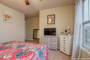 5868 Kiverton Ridge Dr SE, Kentwood, MI 49508 - Photo 13