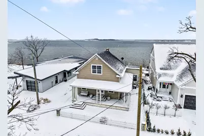 1382 Lakeshore Drive, Muskegon, MI 49441 - Photo 27