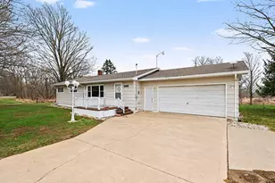 10060 S Dr S, Burlington, MI 49029 - Photo 3