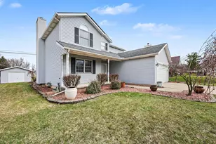 1498 Middlewood Dr, Saline, MI 48176 - Photo 3