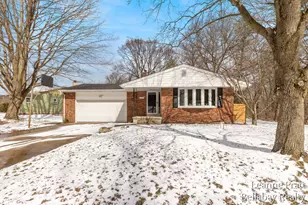 231 Eden Rd, Battle Creek, MI 49017 - Photo 1