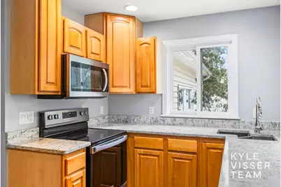 4455 Cloverleaf Drive SE, Grand Rapids, MI 49546 - Photo 9