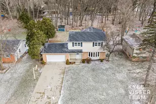 4455 Cloverleaf Dr SE, Grand Rapids, MI 49546 - Photo 39