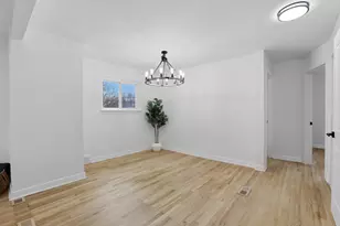 11920 Cavell St, Livonia, MI 48150 - Photo 7