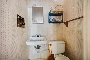 1812 Morning Glory Ln, Fennville, MI 49408 - Photo 7