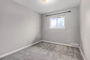 819 N Mansfield St, Ypsilanti, MI 48197 - Photo 13