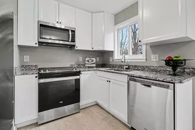 819 N Mansfield Street, Ypsilanti, MI 48197 - Photo 9