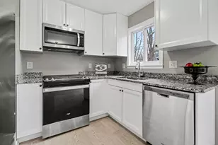 819 N Mansfield St, Ypsilanti, MI 48197 - Photo 9