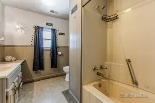 2052 Woodward St, Muskegon, MI 49442 - Photo 13